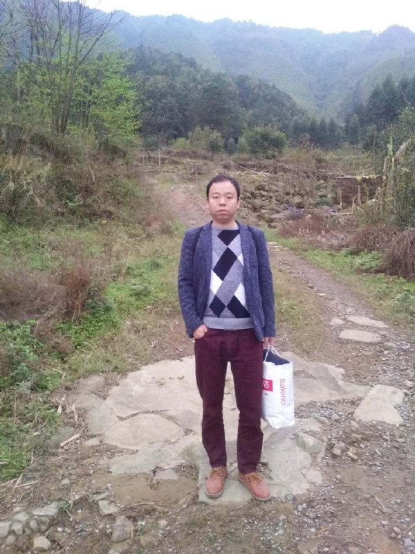 奋斗的第一张照片--上门女婿服务网