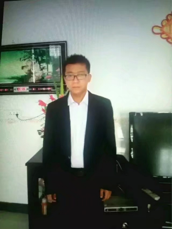 依然疼痛的第一张照片--上门女婿服务网