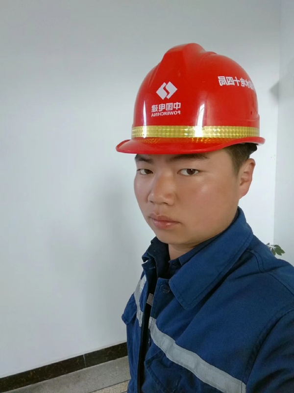 小公牛的第一张照片--上门女婿服务网