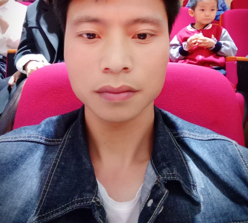 奋斗青年的第一张照片--上门女婿服务网