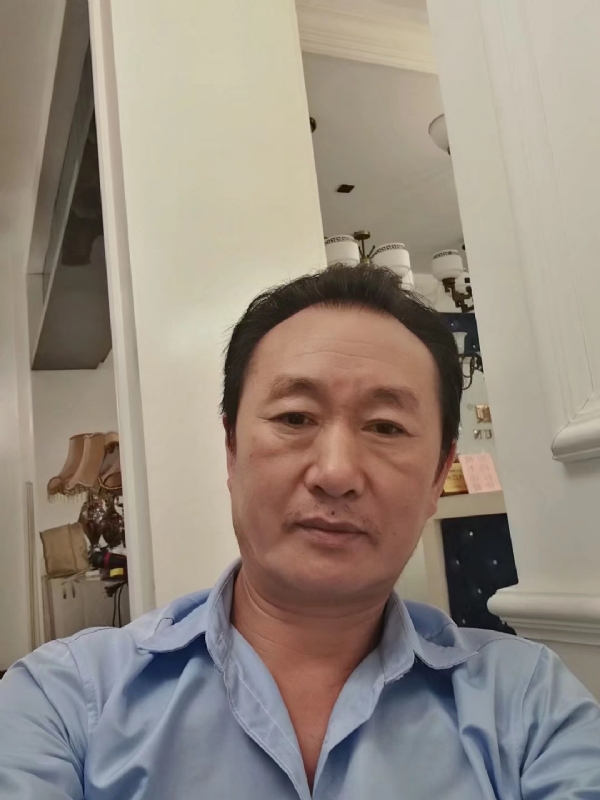 青松的第一张照片--上门女婿服务网