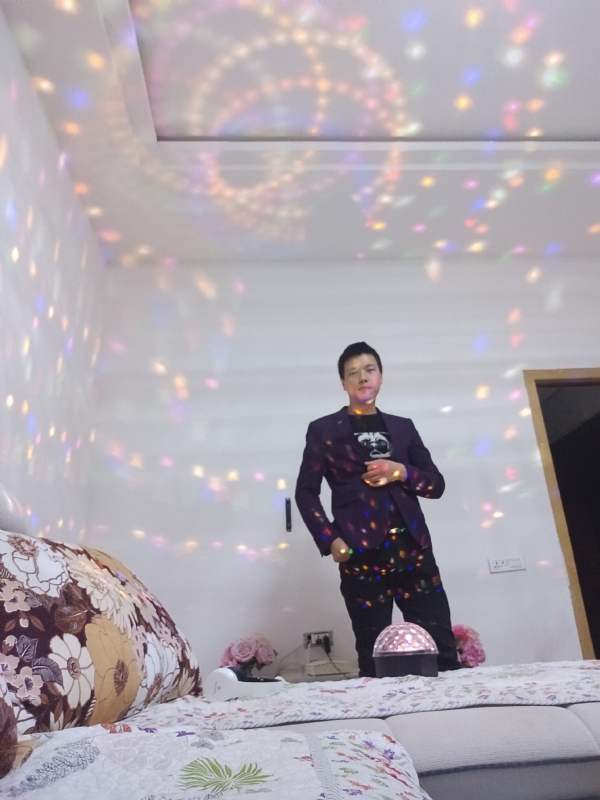 慕凡的第一张照片--上门女婿服务网