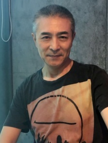 拥抱明天的第一张照片--上门女婿服务网
