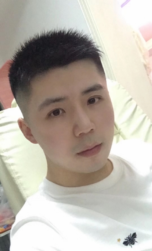 阿信的第一张照片--上门女婿服务网