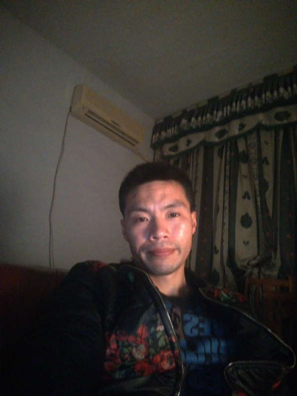 性情男儿的第一张照片--上门女婿服务网