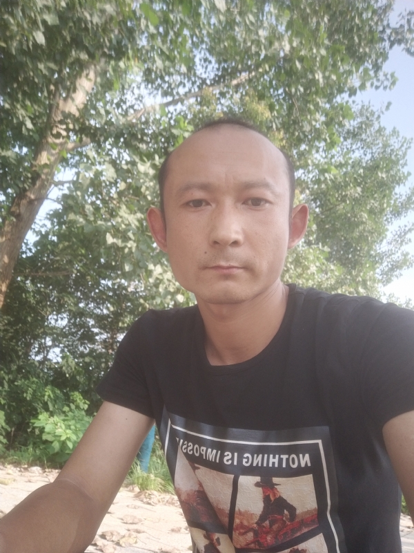 80大叔的第一张照片--上门女婿服务网
