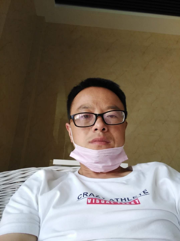 小马奔腾的第一张照片--上门女婿服务网