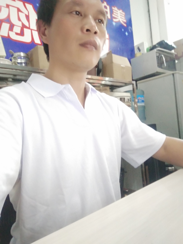 深蓝色的海的第一张照片--上门女婿服务网