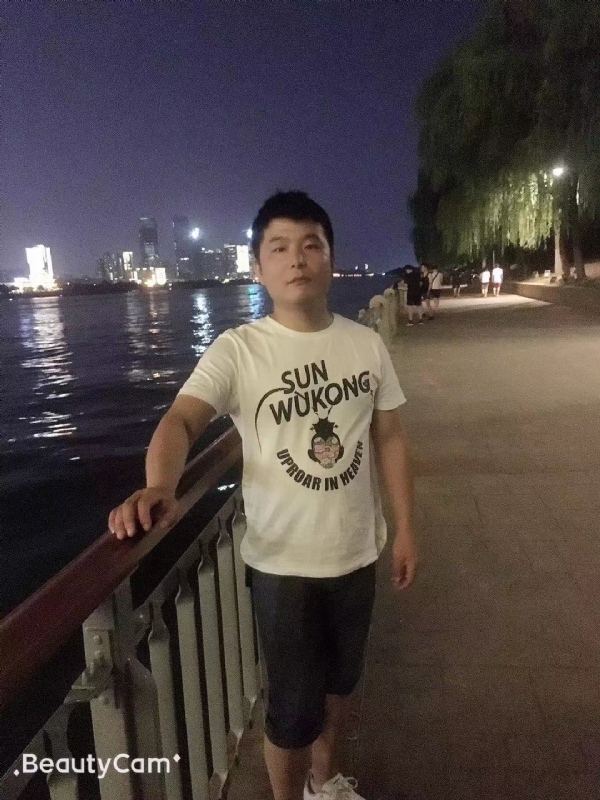 古月的第一张照片--上门女婿服务网