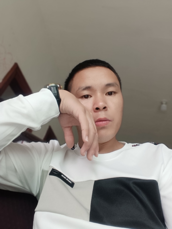 冷漠的第一张照片--上门女婿服务网