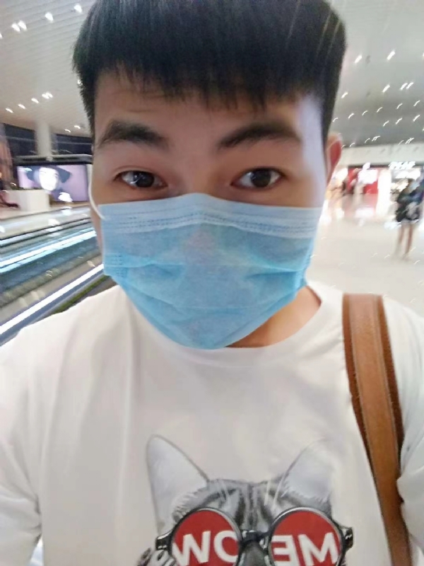 咔咔一顿的第一张照片--上门女婿服务网
