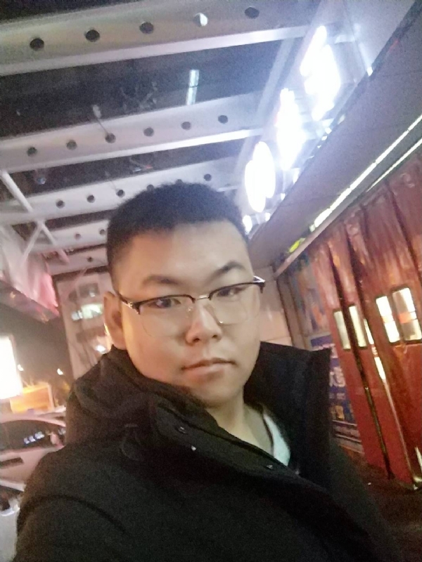 杜跃龙的第一张照片--上门女婿服务网
