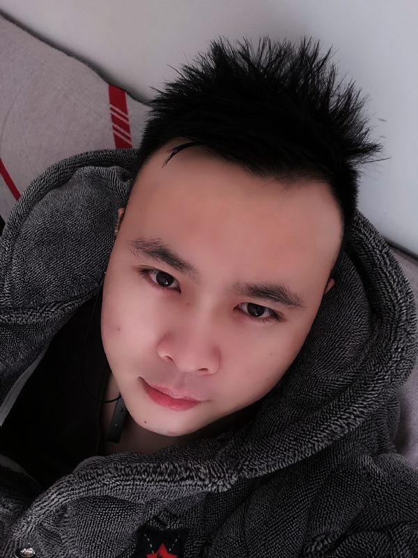 明明的第一张照片--上门女婿服务网