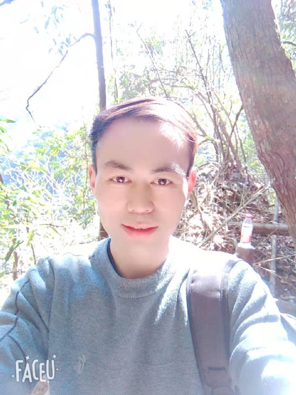 阿龙的第一张照片--上门女婿服务网