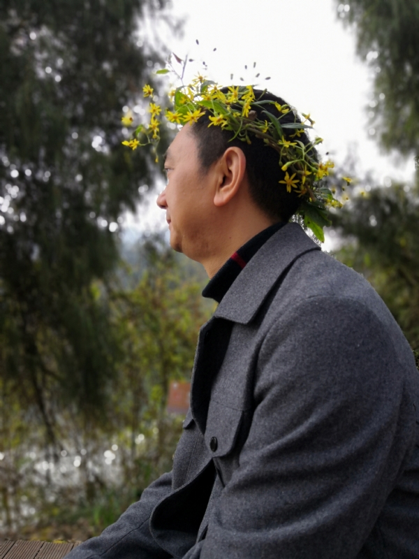 小白杨的第一张照片--上门女婿服务网