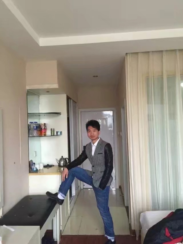 潇湘剑雨的第四张照片--上门女婿服务网
