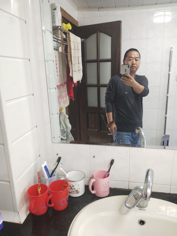 半世人间的第二张照片--上门女婿服务网
