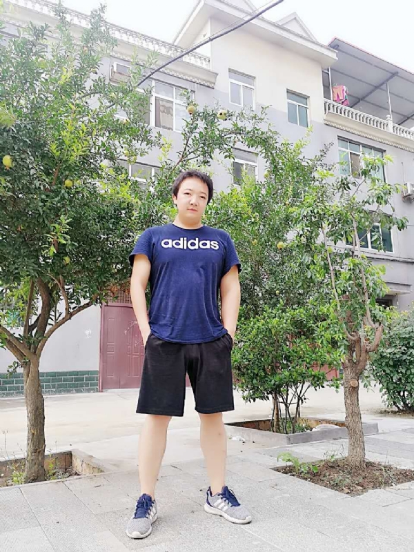 小宇的第一张照片--上门女婿服务网