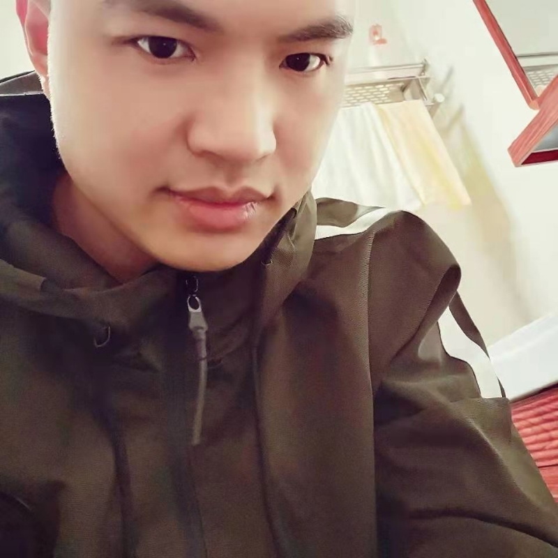 高大上的宅男的第一张照片--上门女婿服务网