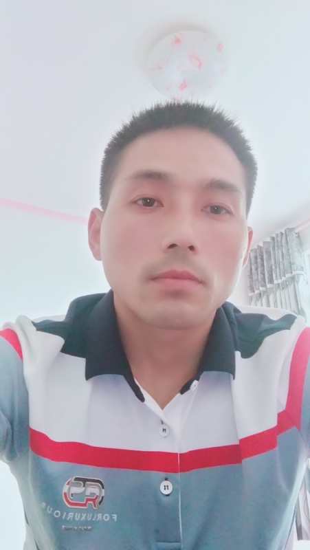 染红尘世的第二张照片--上门女婿服务网