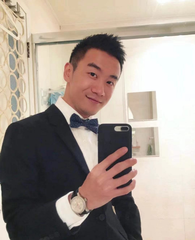 张文杰的第一张照片--上门女婿服务网