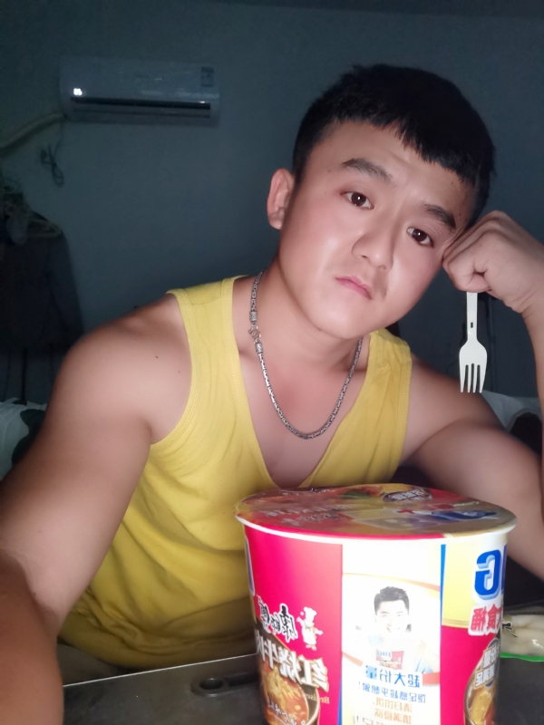 飞飞的第三张照片--上门女婿服务网