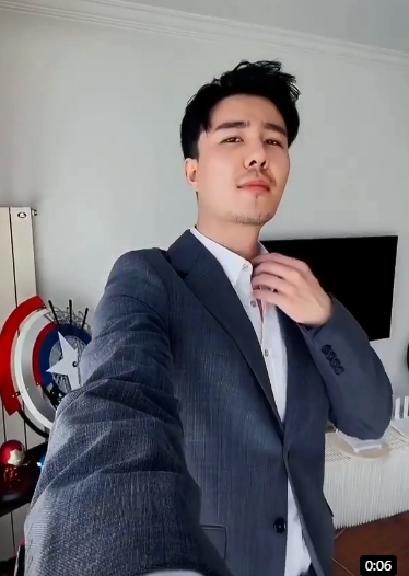 孤獨一郎的第一张照片--上门女婿服务网