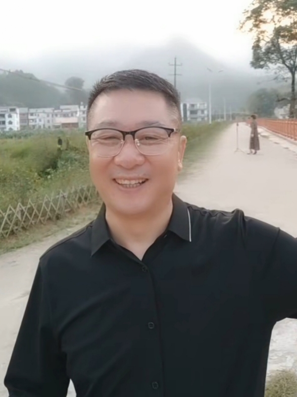在這裡等你的第二张照片--上门女婿服务网