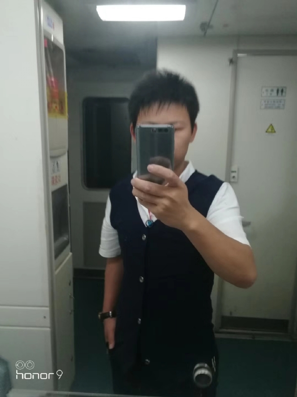 阳光下de幸福的第一张照片--上门女婿服务网