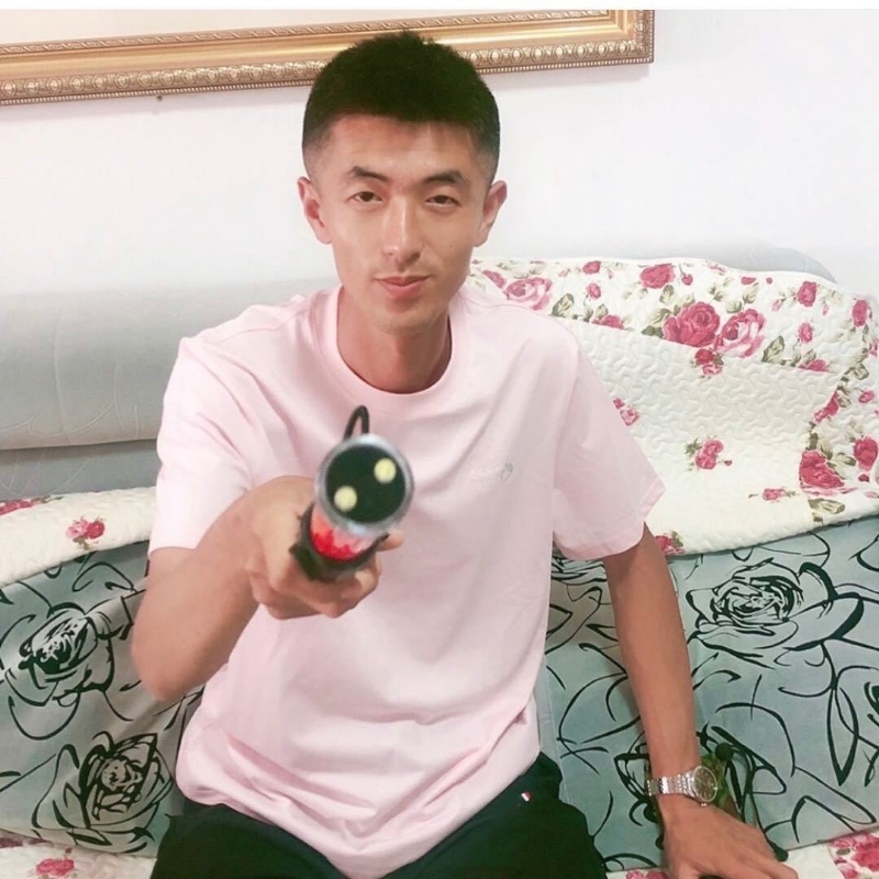 转身留下孤独的她的第二张照片--上门女婿服务网