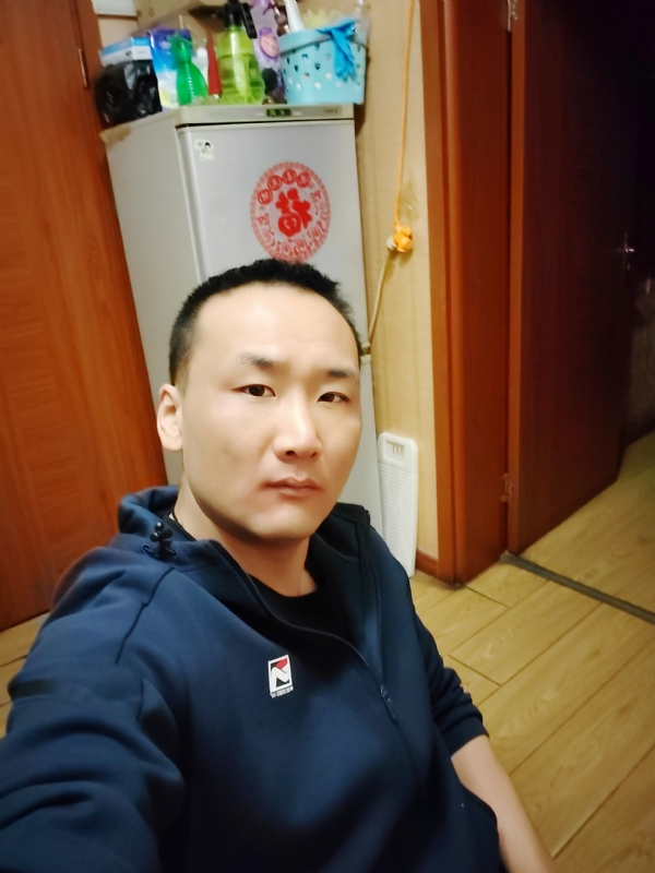 子昂的第一张照片--上门女婿服务网