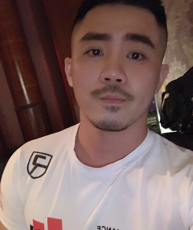 岁月的第二张照片--上门女婿服务网