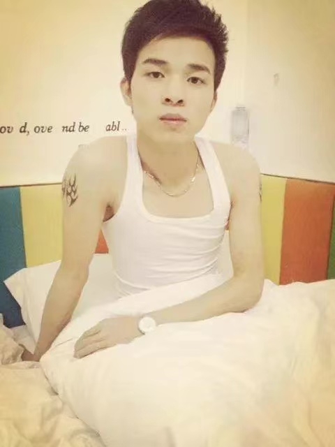 风雨同舟的第一张照片--上门女婿服务网