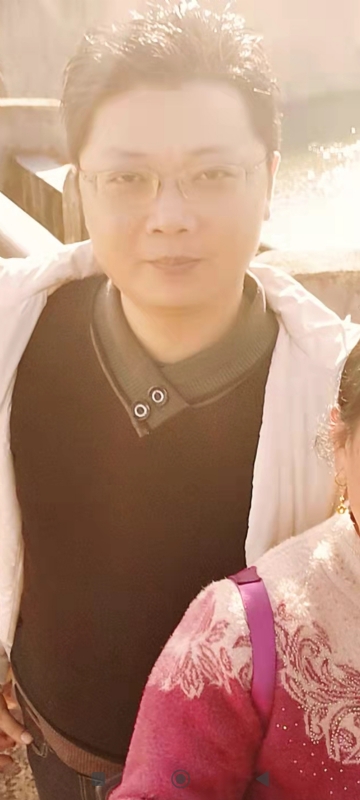 邓生的第二张照片--上门女婿服务网