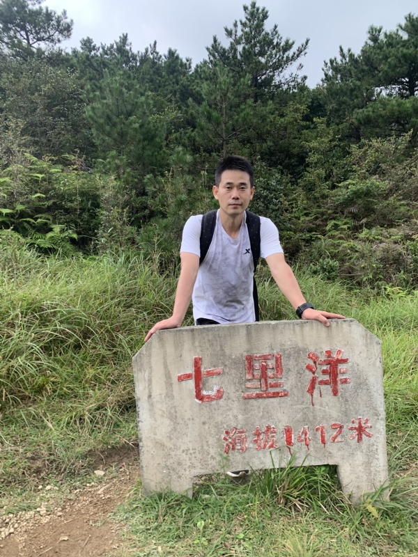小朱佩奇的第一张照片--上门女婿服务网