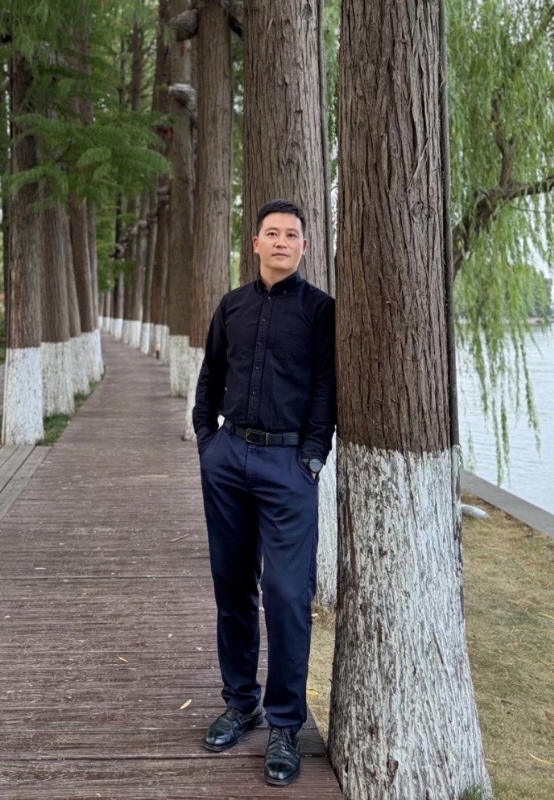 澤朔的第一张照片--上门女婿服务网