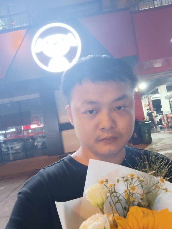 小陈的第一张照片--上门女婿服务网
