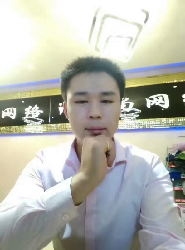 沉默寡言的第一张照片--上门女婿服务网