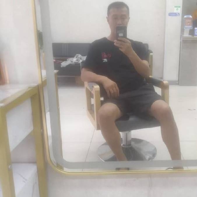 闫杰的第一张照片--上门女婿服务网