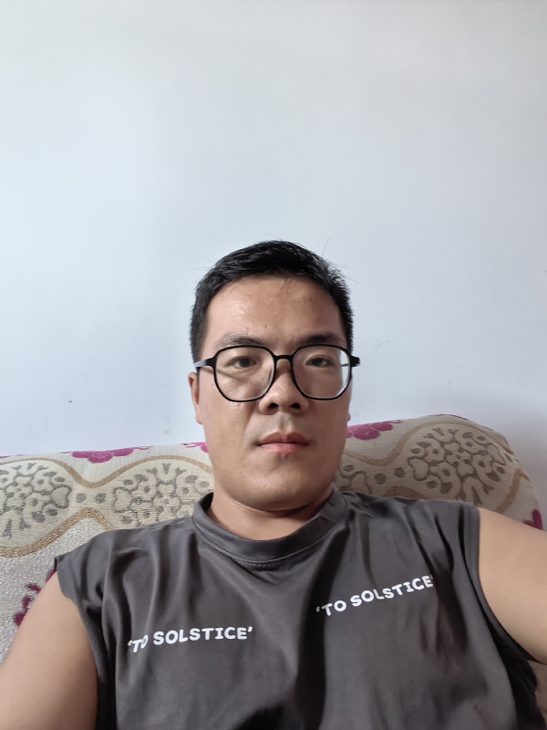 卫TF的第三张照片--上门女婿服务网