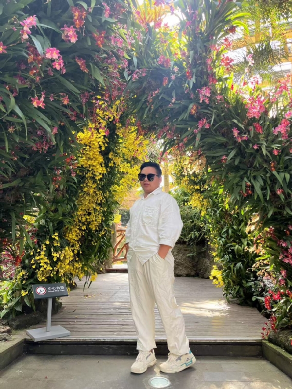少一点的第一张照片--上门女婿服务网