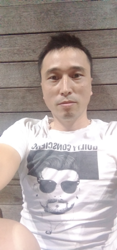 笑看一切的第一张照片--上门女婿服务网
