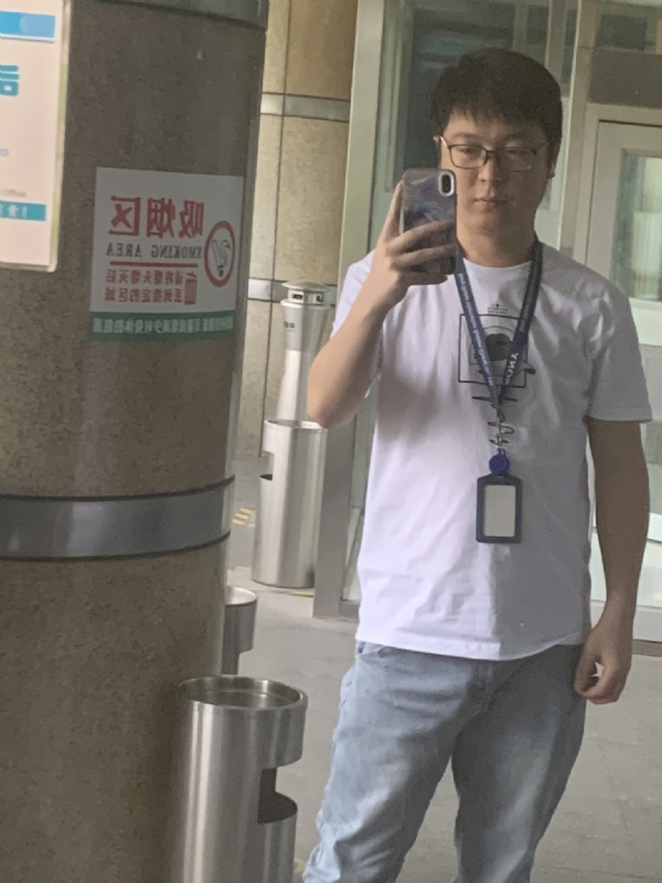 潜伏的第一张照片--上门女婿服务网
