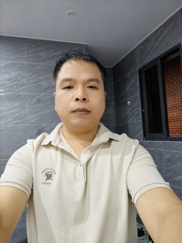 刘两水的第一张照片--上门女婿服务网