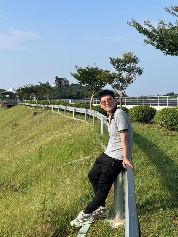 悠人的第一张照片--上门女婿服务网