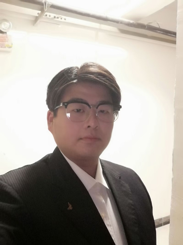 孤独一人的第一张照片--上门女婿服务网